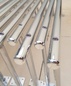 Arara de parede cromada luxo 1 metro